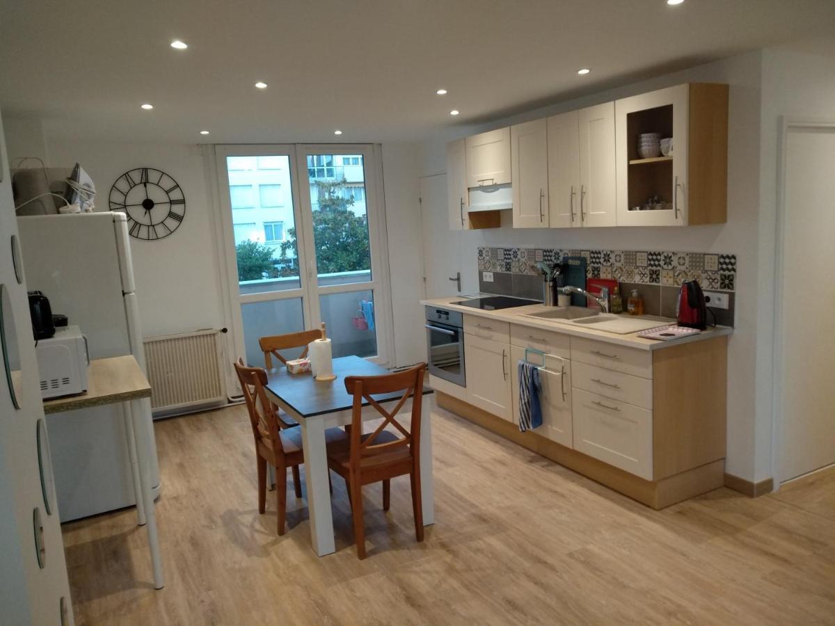 Nouveau! 80m2 Neuf Avec 3 Belles * Tours